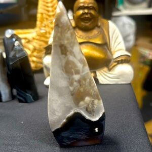 Chalcedony And bandit, agate flame 4 inches